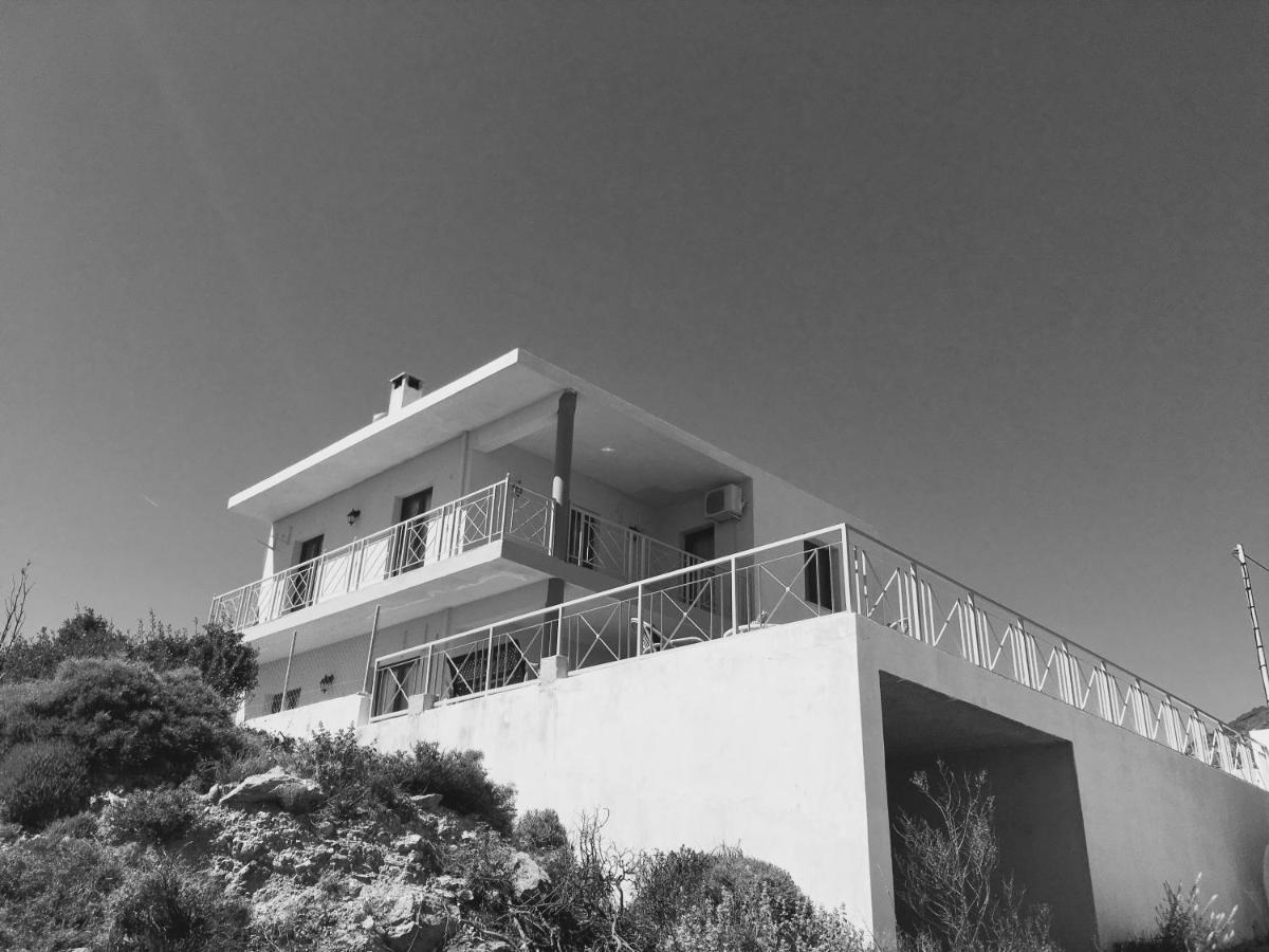Villa Kalli - Porto Ennia Vromopousi Exterior foto